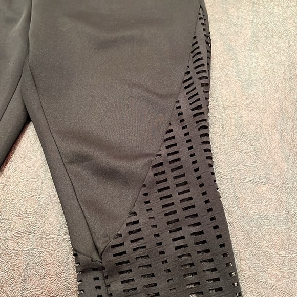 Material Girl Black Leggings - Picture 3 of 4